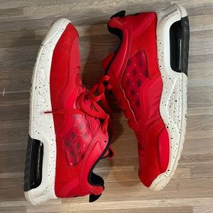 Jordan Air Max 200 mens size 10.5